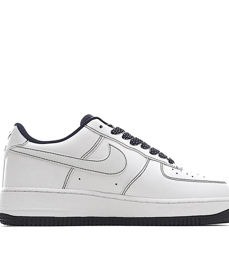 Nike Air Force 1 Low 07 Low Top Sneakers