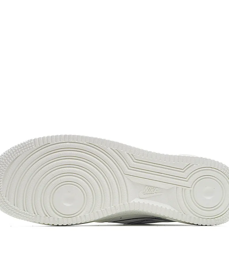 NikeAir Force 1 07 Beige Green