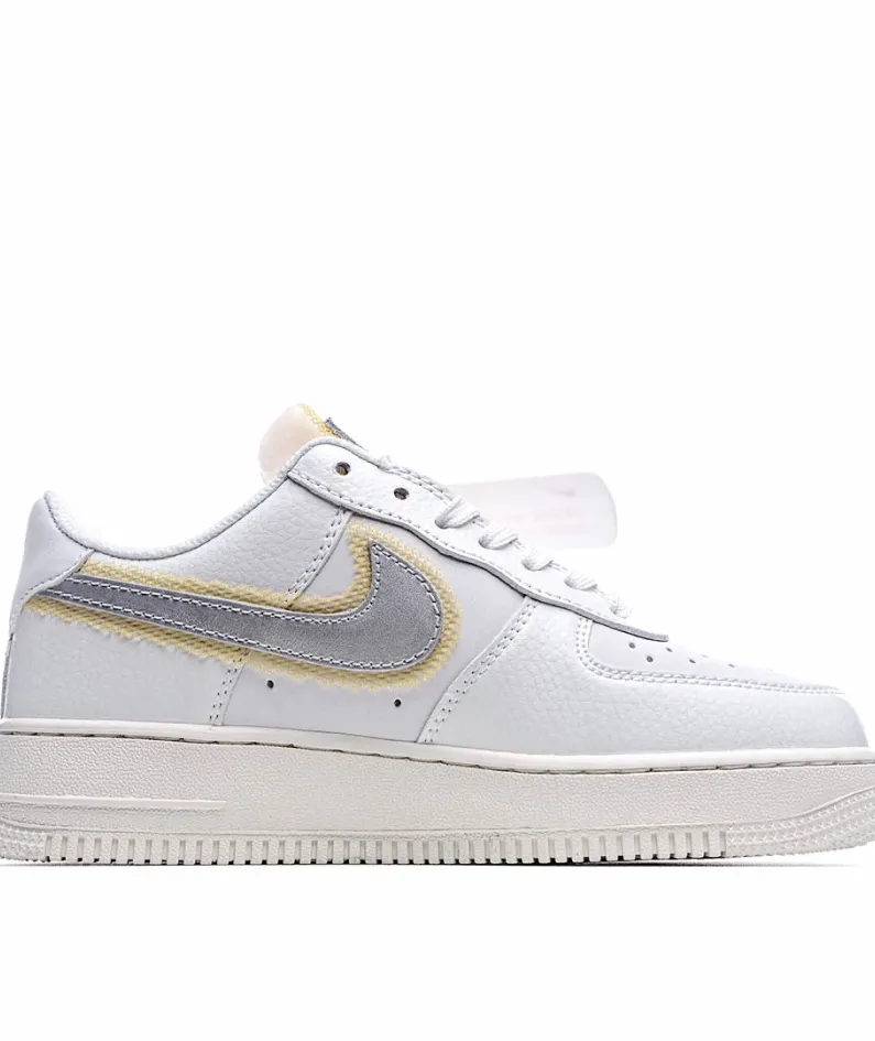 Nike Air Force 1 Low Low Top Yellow