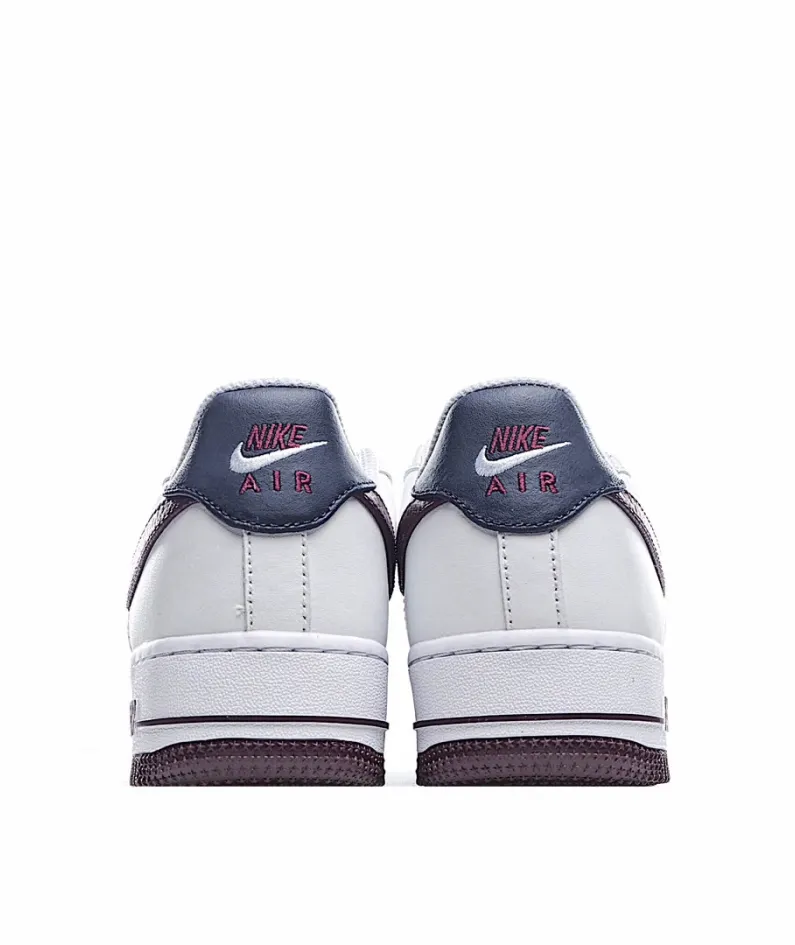 Nike Air Force 1 07 Burgundy