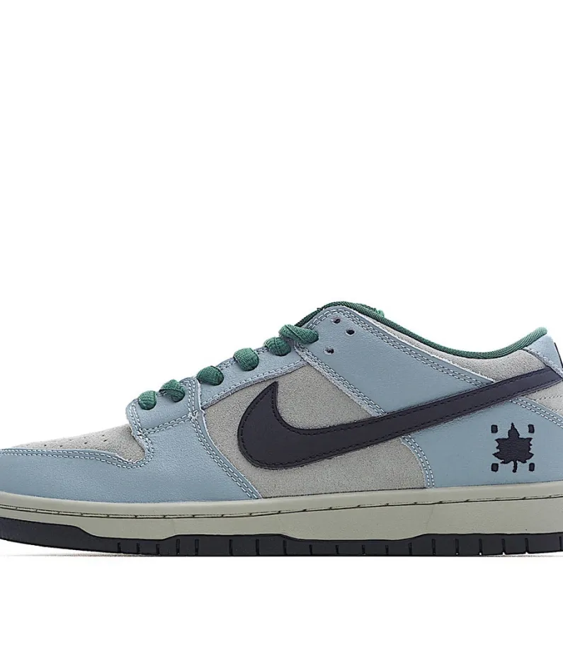 Nike Dunk SB Maple Leaf Central Park   
