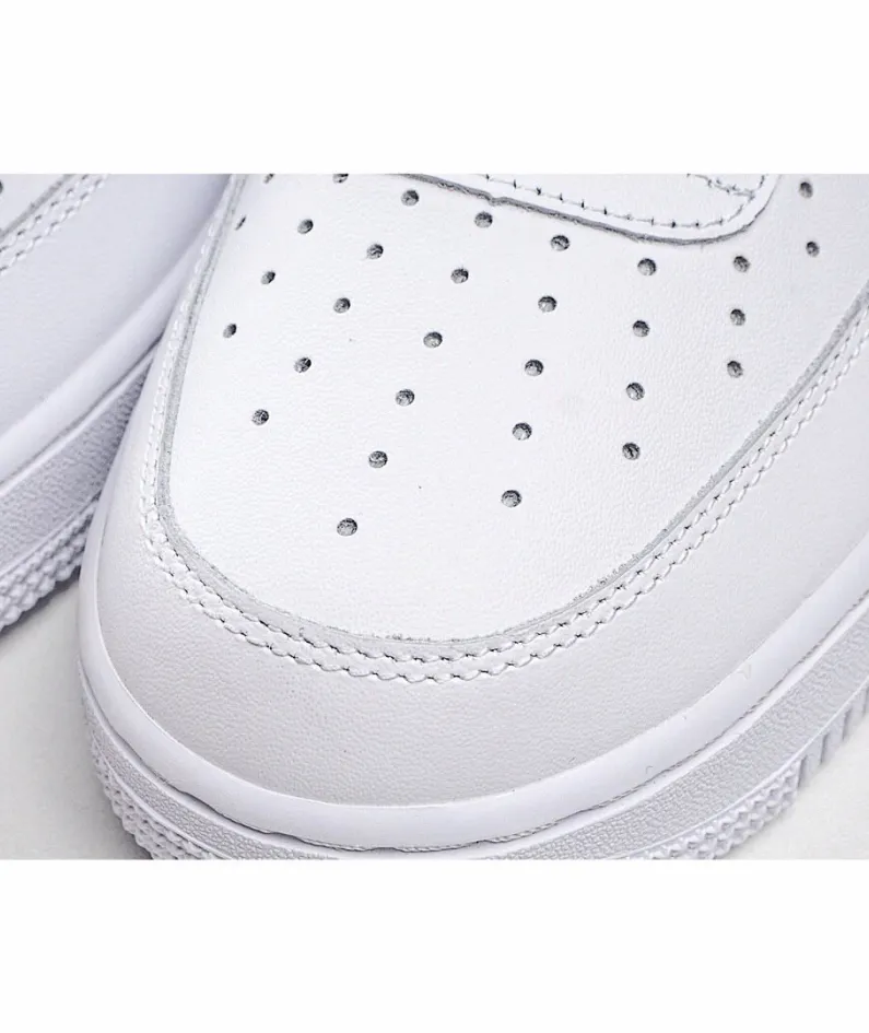 Nike Air Force 1 07 LV8 Sneakers