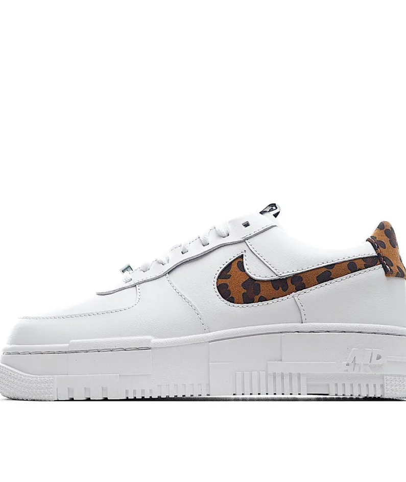 Nike Air Force 1 LV8 Pixel 