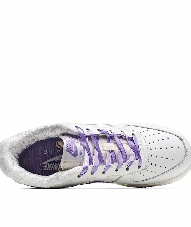 Nike Air Force 1 Low-Top Sneakers