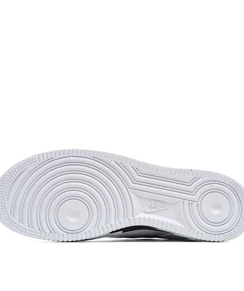 Nike Air Force Sneakers
