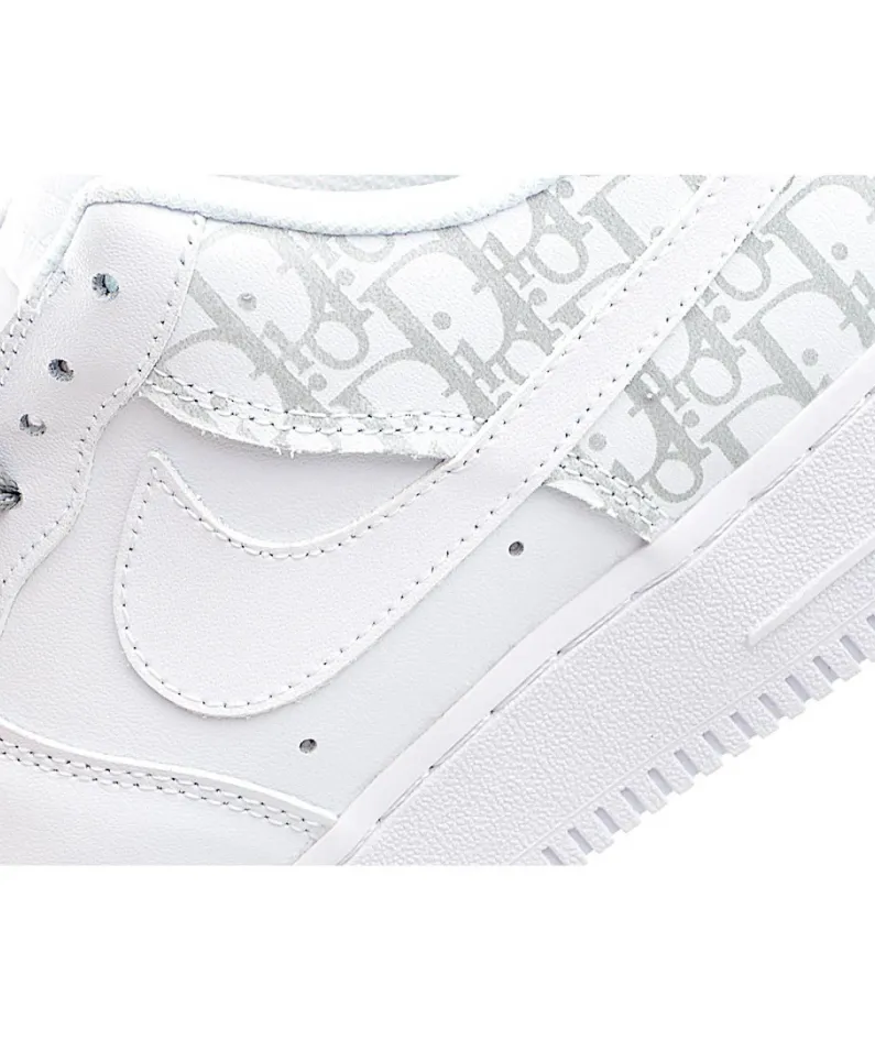 Nike Air Force 1 Low-Top Sneakers
