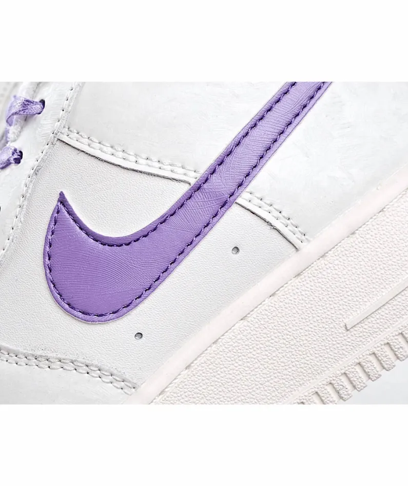 Nike Air Force 1 Low-Top Sneakers
