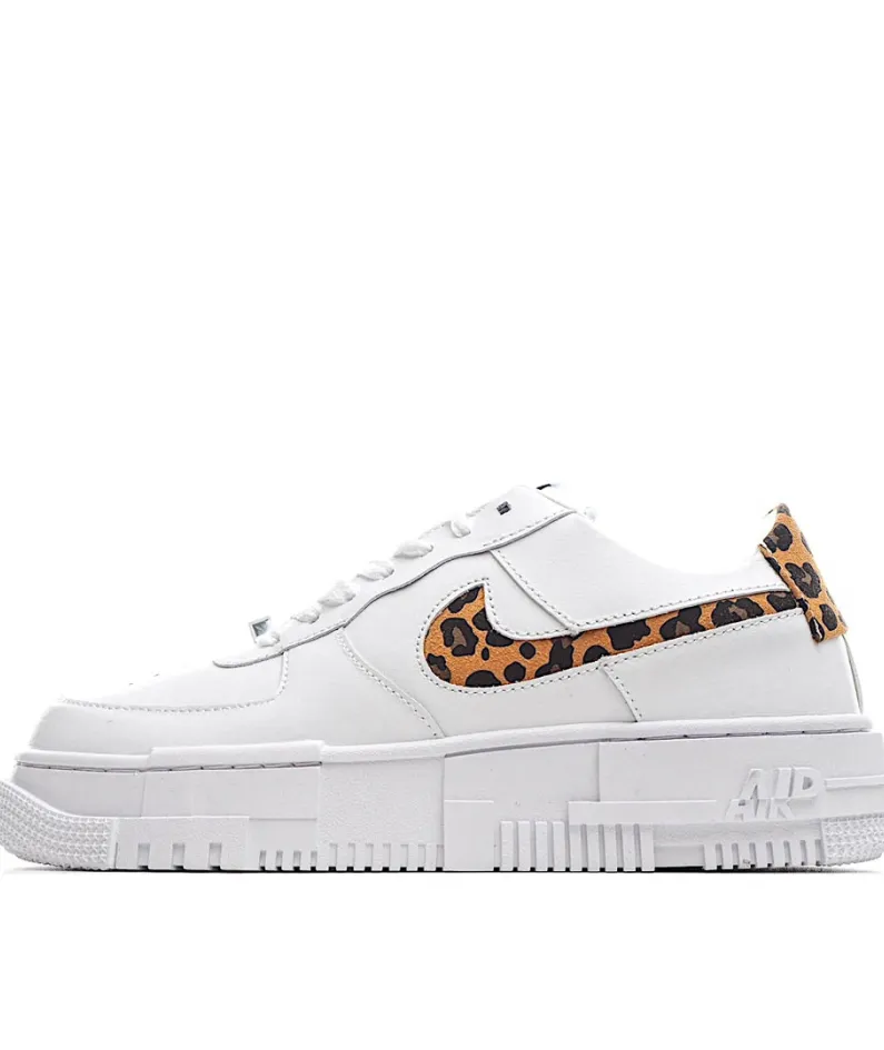 Nike Air Force 107 Sneakers