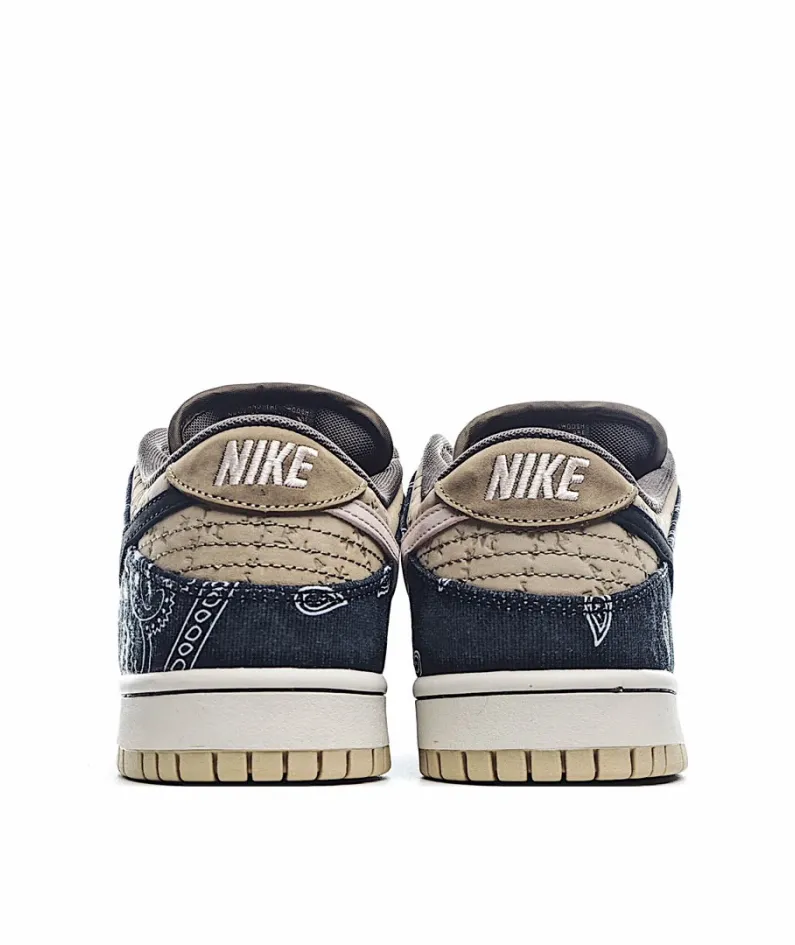 Nike Travis Scott  SB Dunk