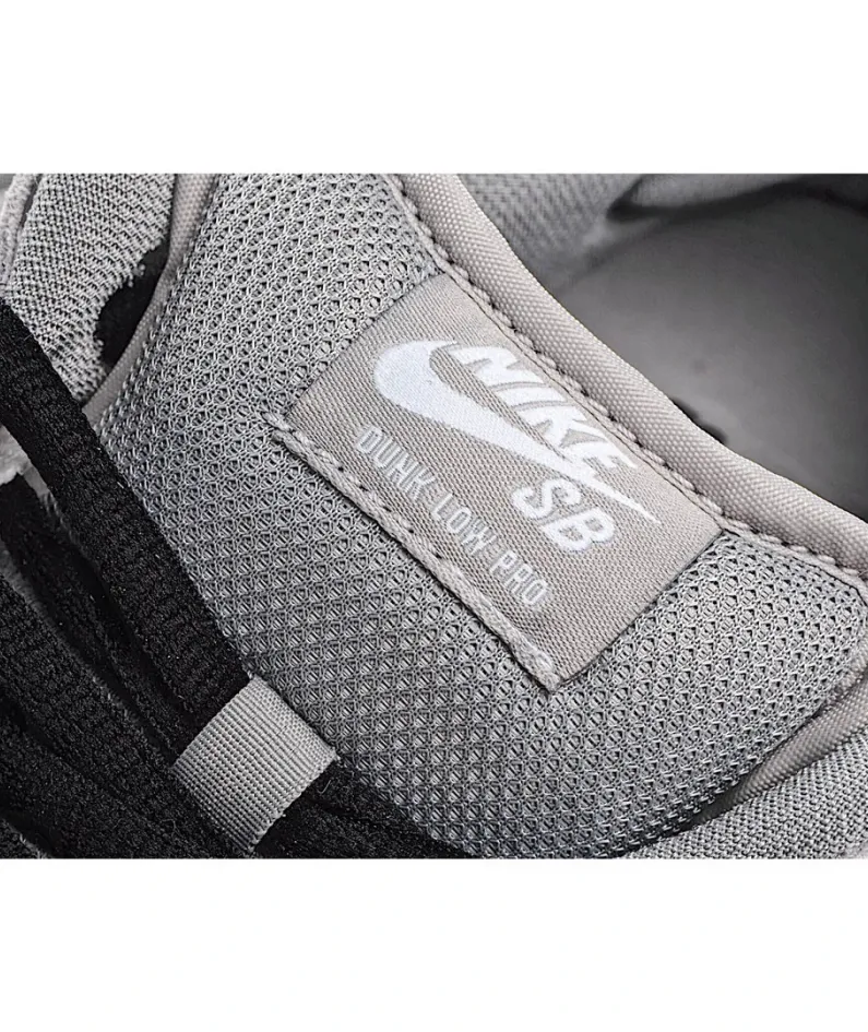 SB Nike SB Dunk LOW PRO Low Top Sneakers