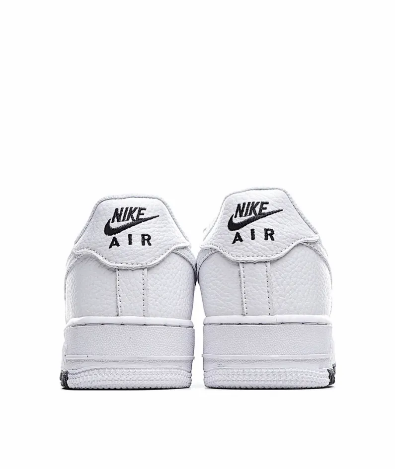 Nike Air Force 1 07 Low Low Top Sneakers