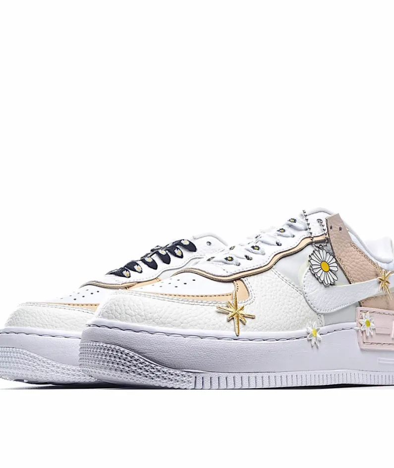Nike WMNS Air Force 1 Shadow Low-Top Sneakers