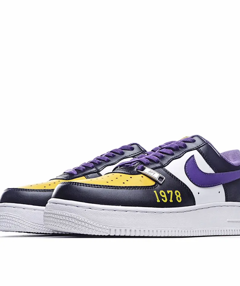 Nike Air Force 1 x Kobe Low-Top Sneakers