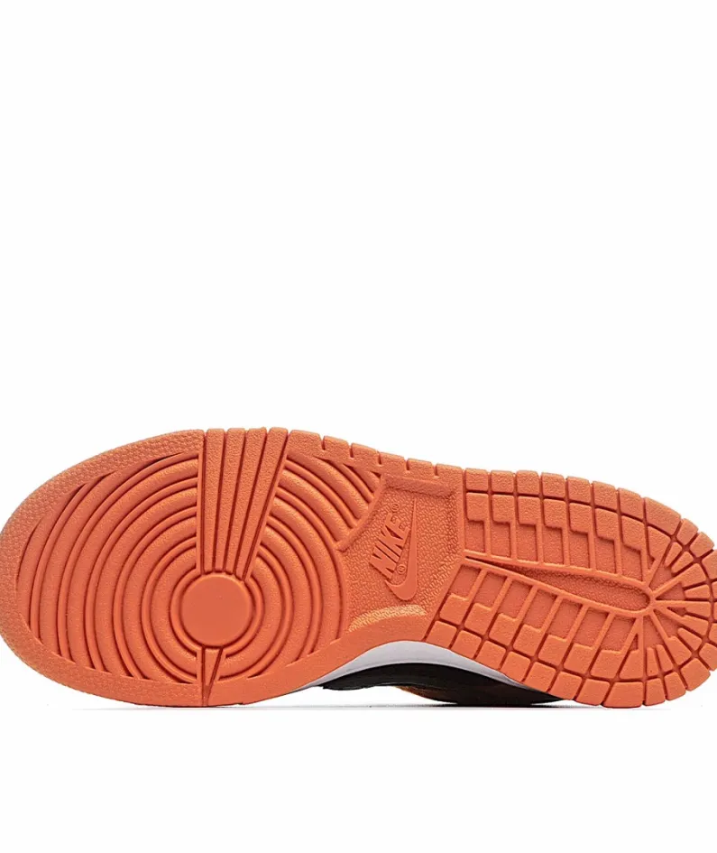 Nike SB Dunk Low SPCeramic Low Top Sneakers