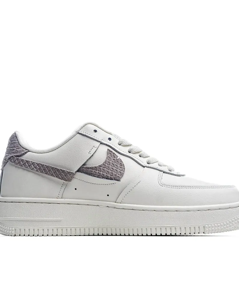 Nike Air Force 1 Low Low Top Sneakers