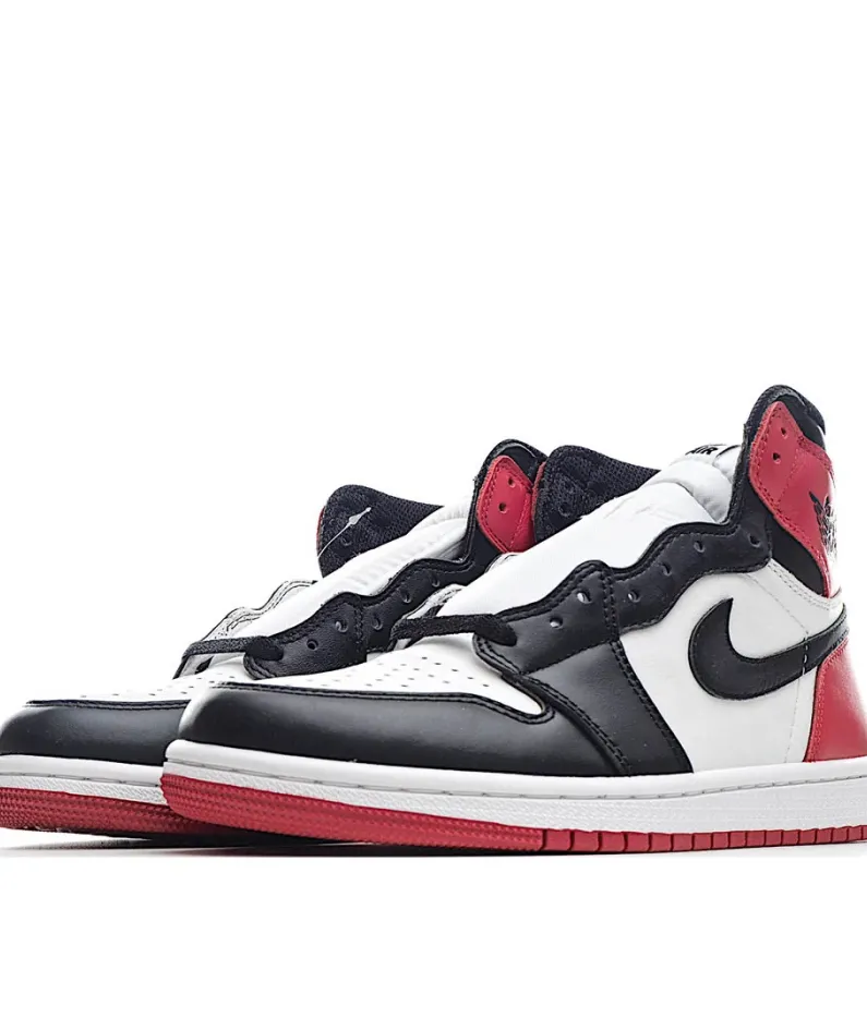 Air Jordan 1 Retro High OG 'Black Toe' 2016