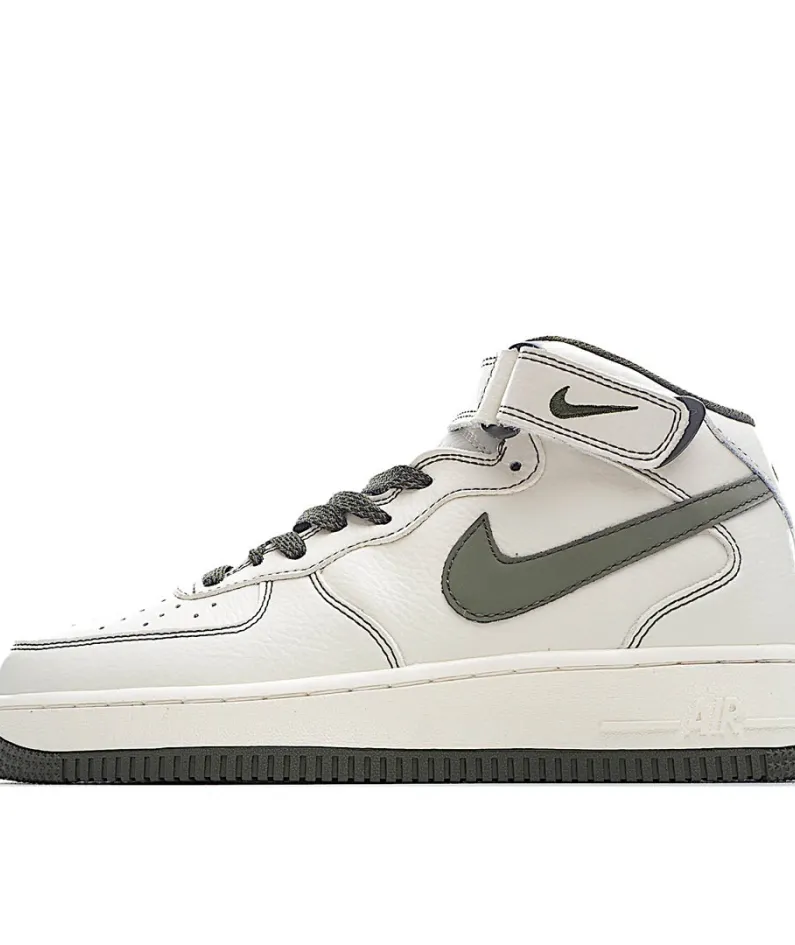 Nike Air Force 1 Mid