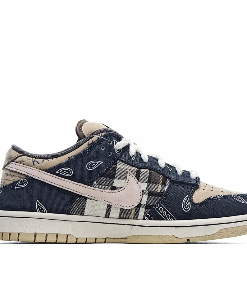 Nike Travis Scott  SB Dunk