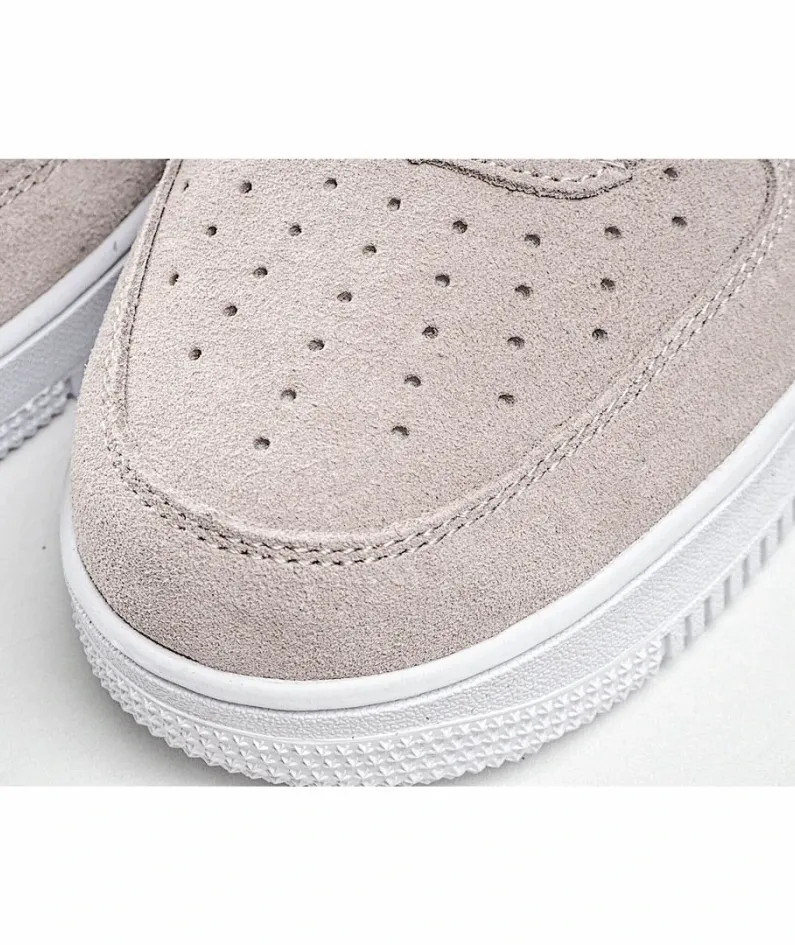 Nike Air Force 1 Low-Top Sneakers