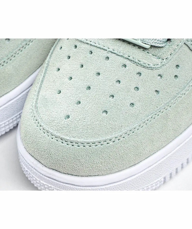 Nike Air Force 1 Low Low-Top Sneakers