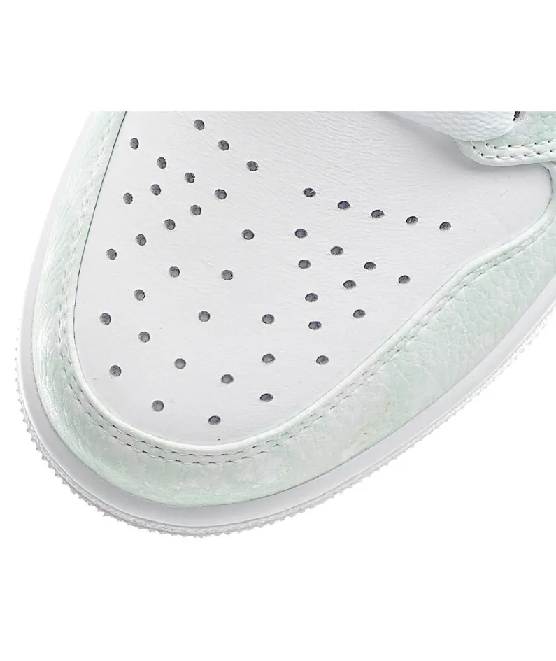 Air Jordan 1 Low Low Basketball Shoes