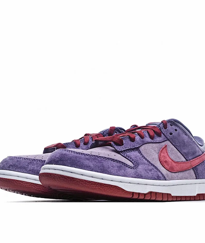 Nike Dunk SB Low Plum Low Raspberry Purple Sneakers