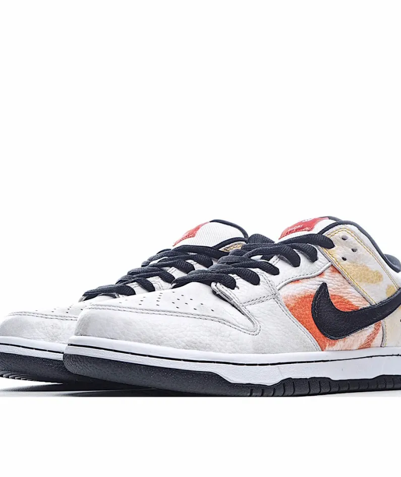 Nike SB Dunk Low “Raygun