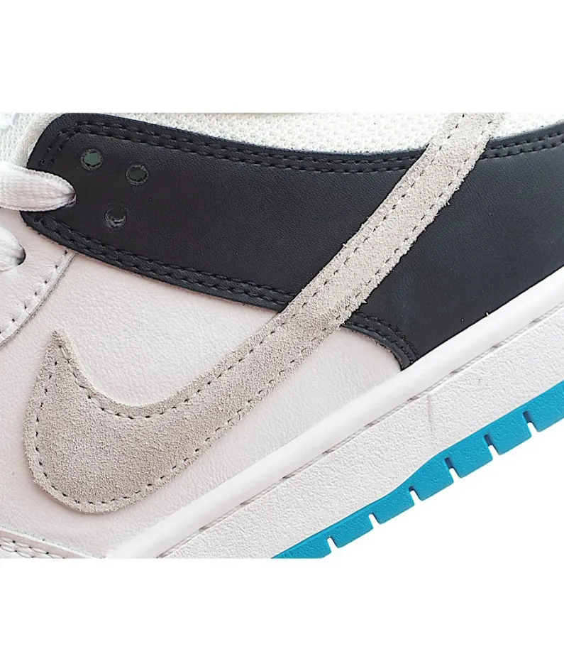 Nike SB Dunk Low Laser Blue