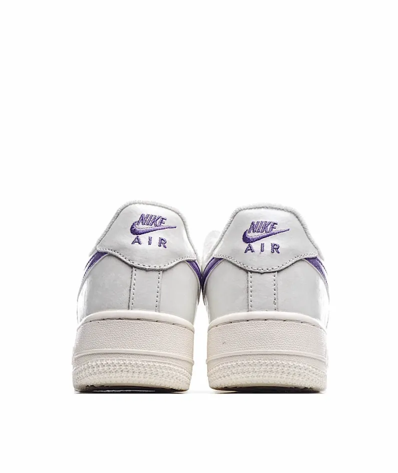 Nike Air Force 1 Low-Top Sneakers