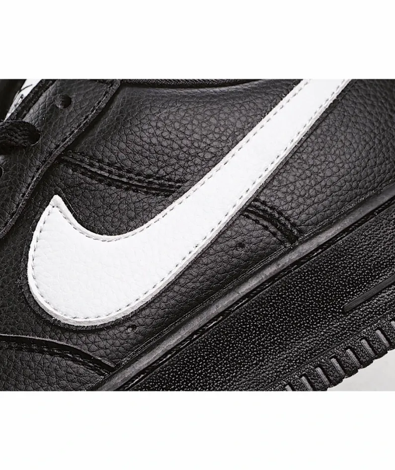 Nike Air Force 1 Low Retro QS FRIDAY Low Top Sneakers