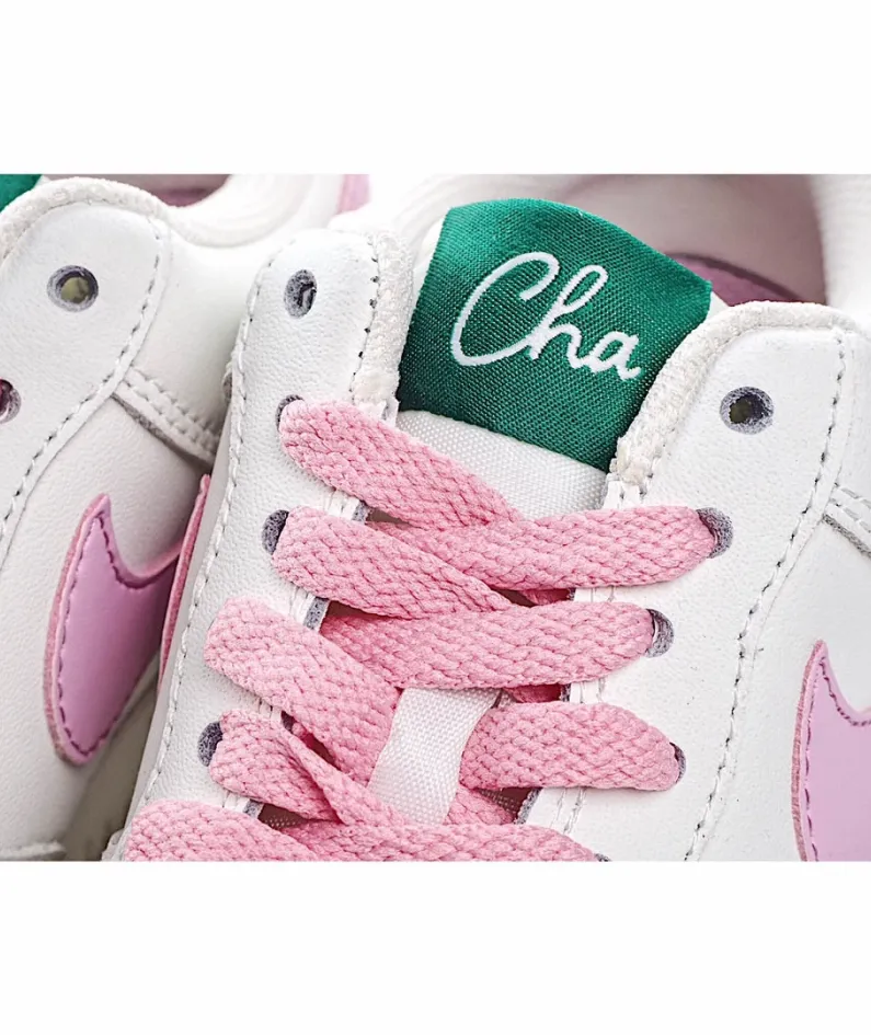 Nike Air Force 1 07 LV8 Sneakers