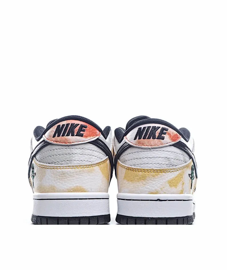 Nike SB Dunk Low “Raygun