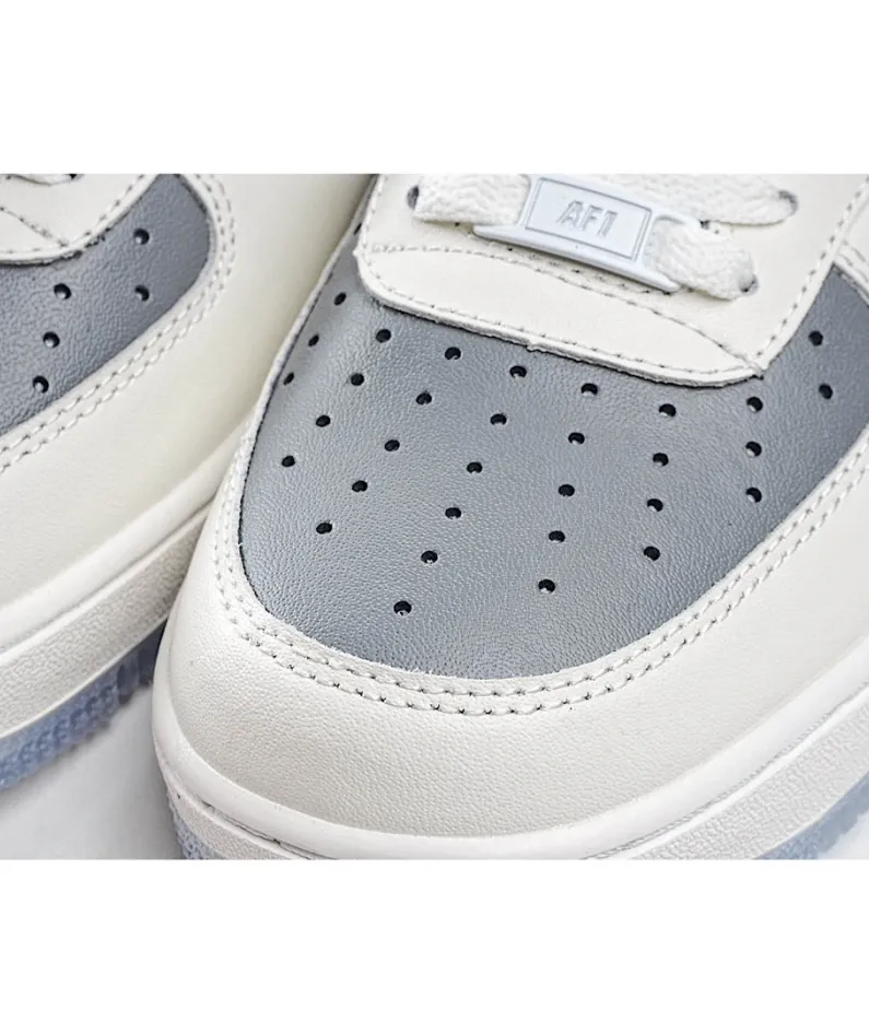NikeAir Force 1 Low