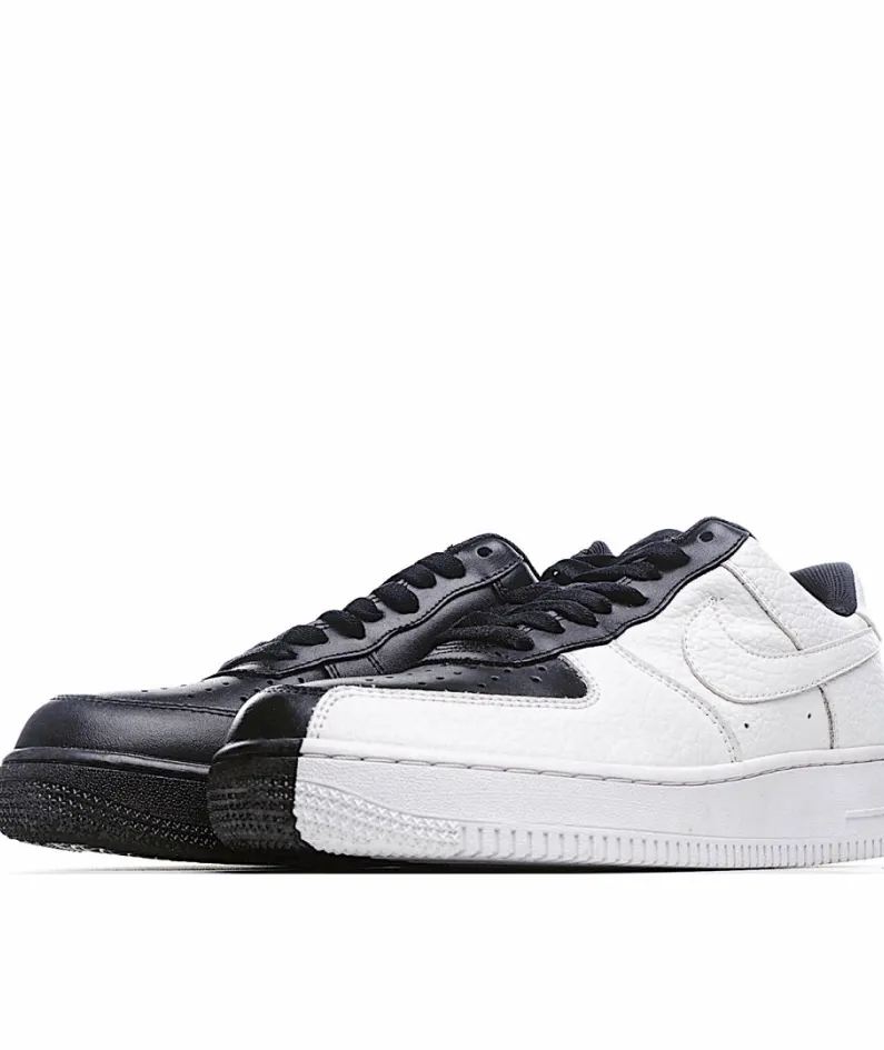 Nike Air Force 1 Sneakers