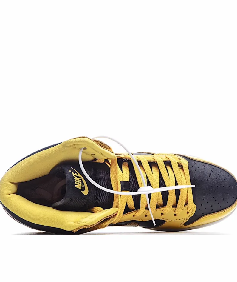 Nike Dunk High SP“ Varsity Maize