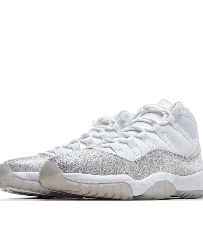Wmns Air Jordan 11 Retro 'Vast Grey'