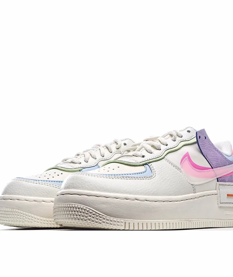 Nike WMNS Air Force 1 Shadow Sneakers