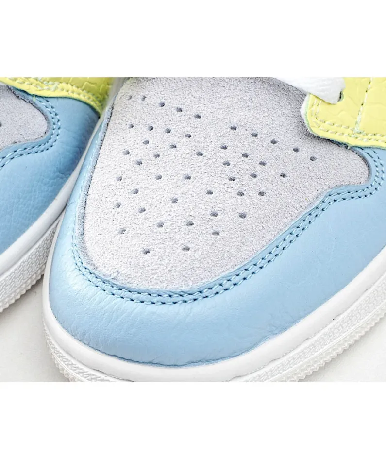 Wmns Air Jordan 1 Mid 'To My First Coach'