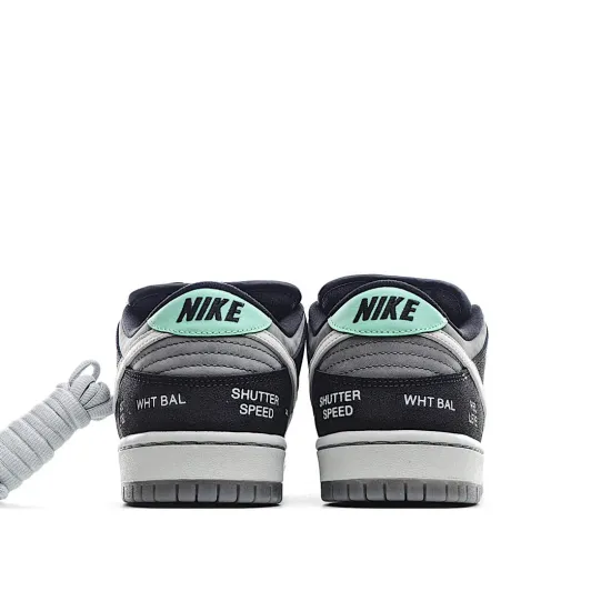 Nike sb dunk "VX1000 Comcorder" black, white and gray