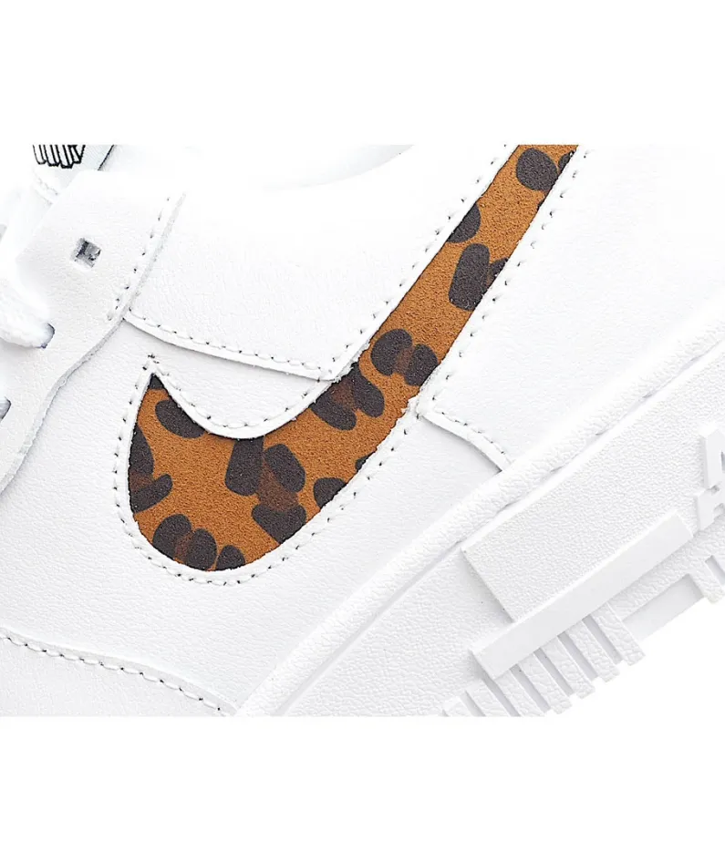 Nike Air Force 1 LV8 Pixel 