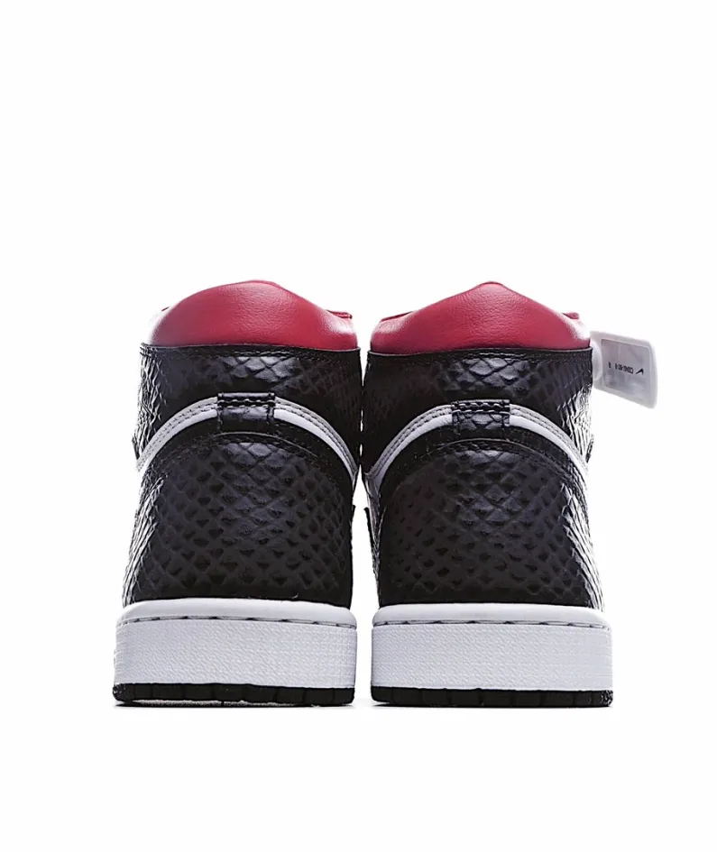 Wmns Air Jordan 1 Retro High OG 'Satin Red'