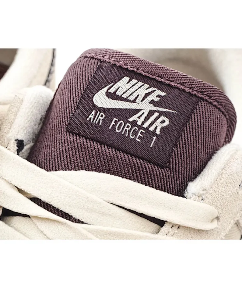 NikeAir Force 1 07 Light Brown Sneakers
