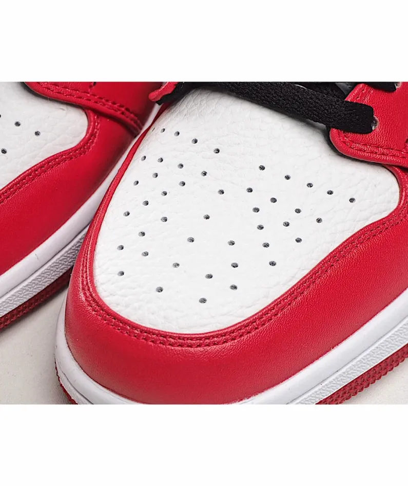 Air Jordan 1 Mid GS 'Chicago'