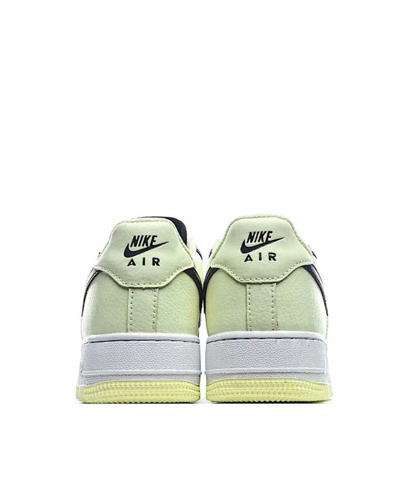 Nike AIR FORCE 1 LOW SURFACES IN “BARELY VOLT” 黑绿 