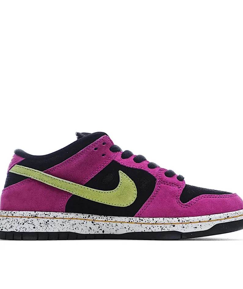 Nike Dunk SB Low SP Black Rose Low-Top Sneakers