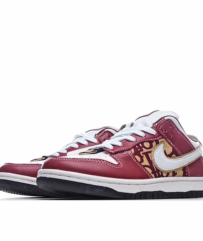 Nike SB Dunk Low x Dior Sneakers