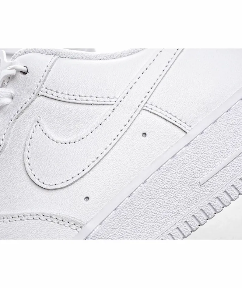 Nike Air Force 107 Low Top Sneakers