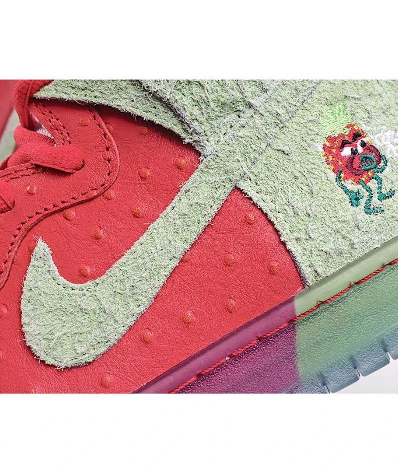 Nike SB Dunk Hi“Strawberry Cough