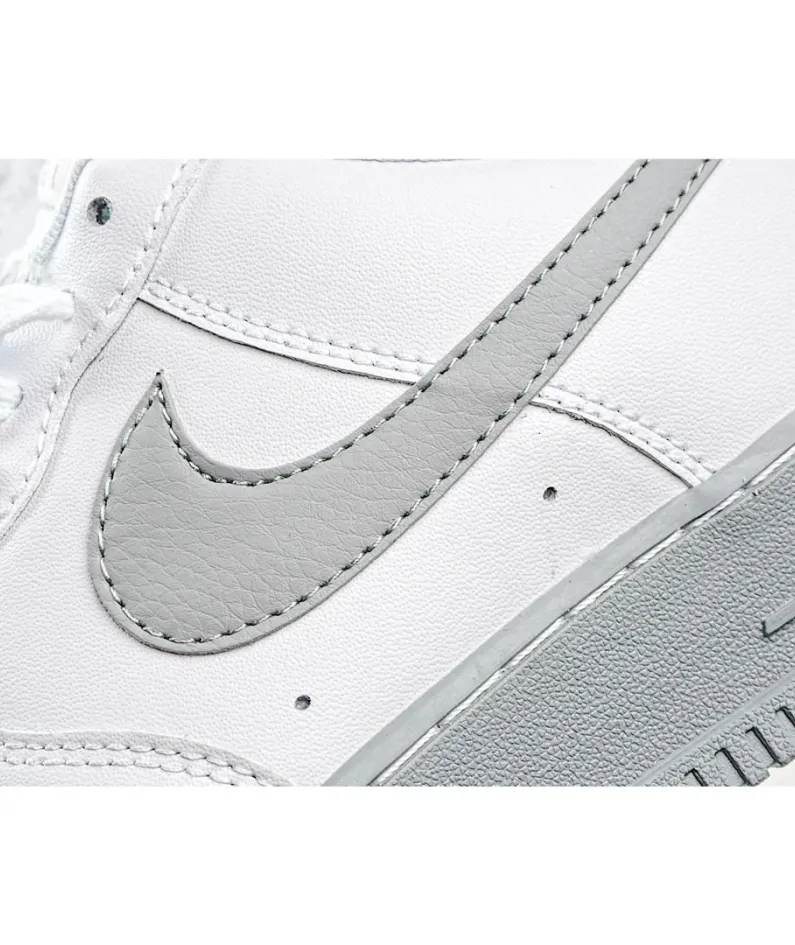 NikeAir Force 1 Low Low Top Sneakers