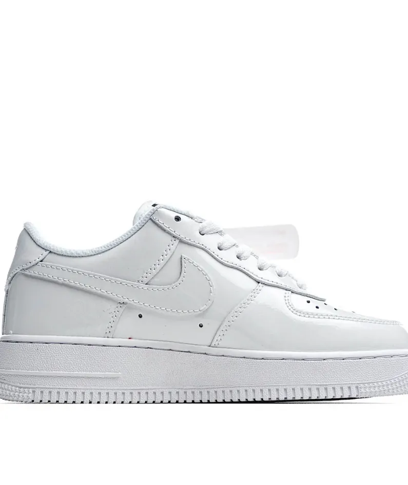 Nike Air Force 1 07 LX  